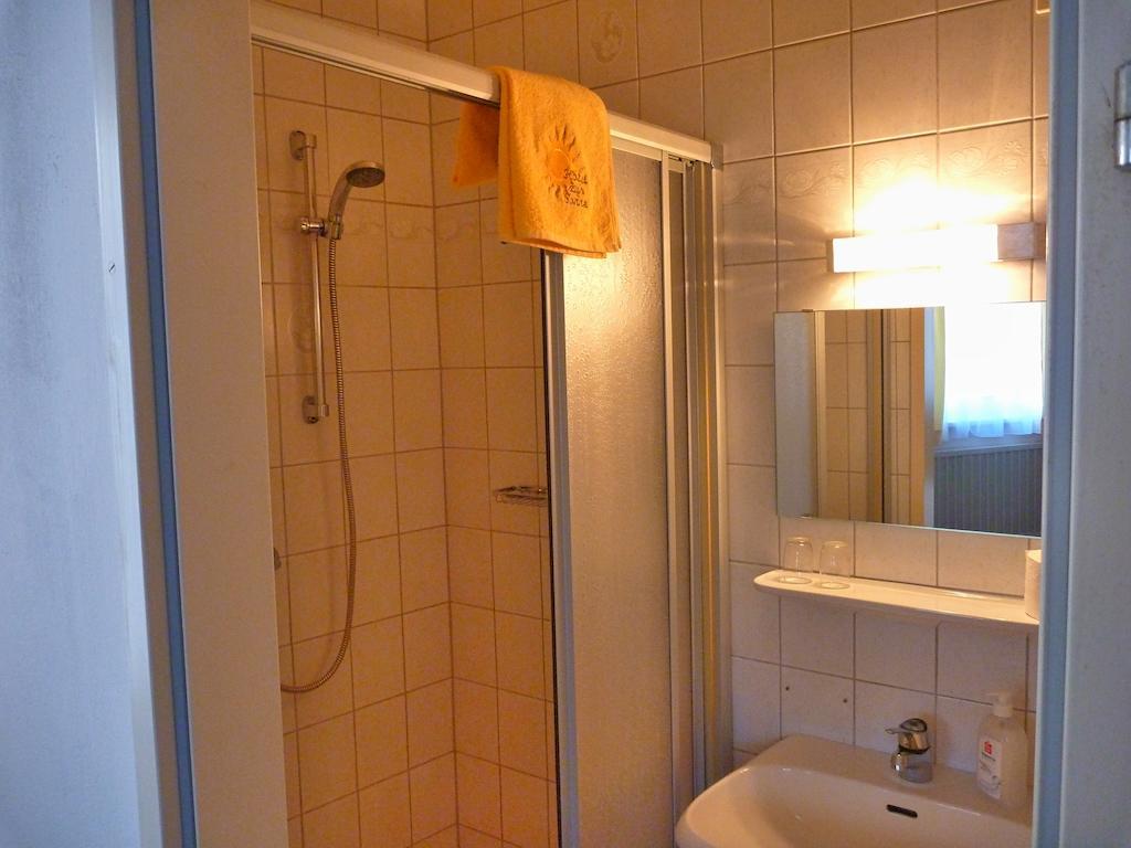 Hotel Zur Sonne كورنيبورغ الغرفة الصورة